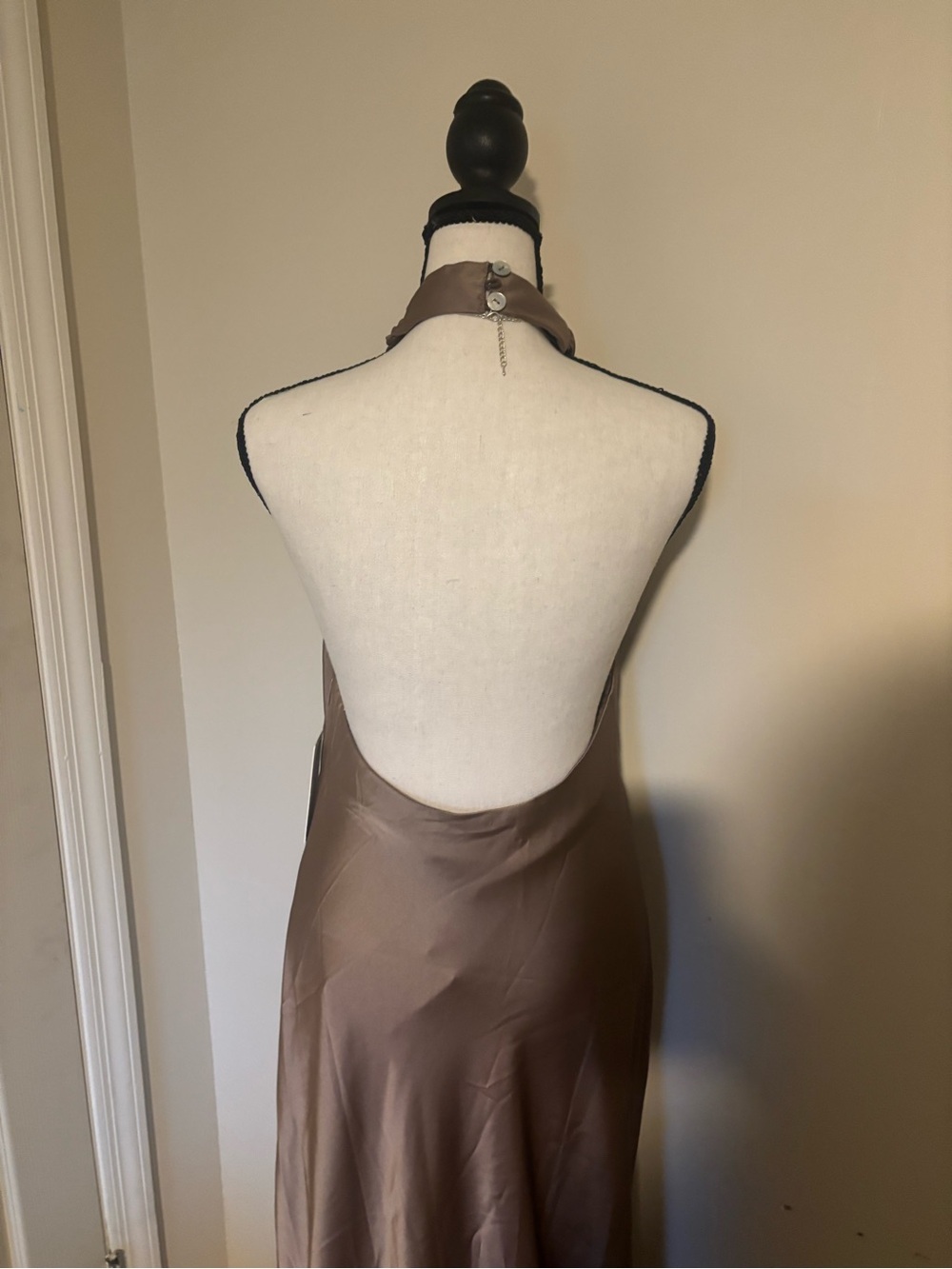 NWT* Show Me Your MuMu Jasmine Halter Maxi Dress Dune Sand Size Small - Picture 5 of 14